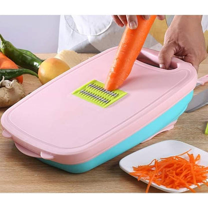Collapsable colander& chopping board