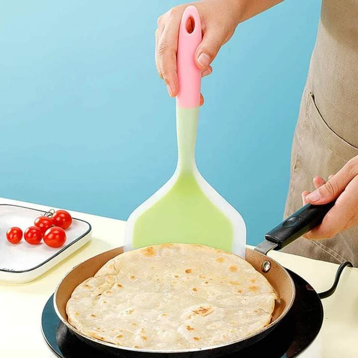 Silicone frying spatula