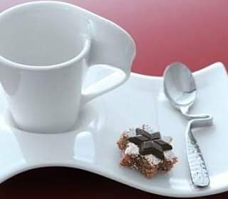 Cup and saucer set