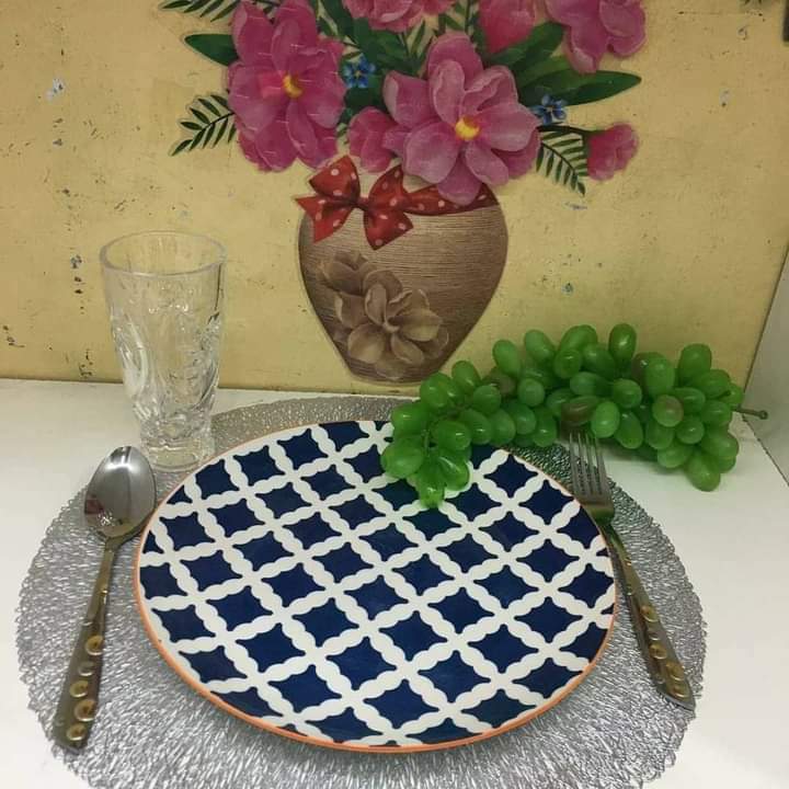 Round Ceramic Plates