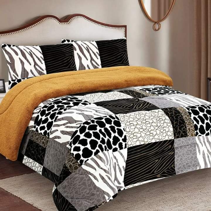 Single 5 by 6 Warm Woolen Duvet