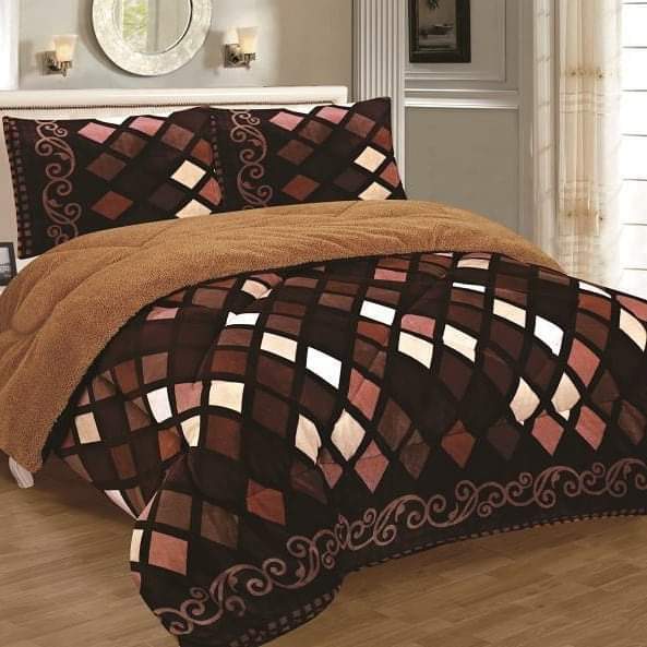 Single 5 by 6 Warm Woolen Duvet