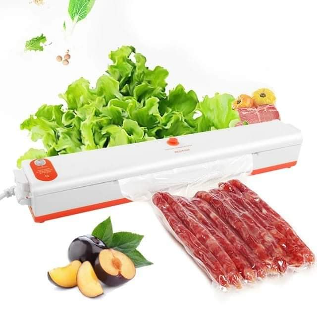 Vacuum sealing machine