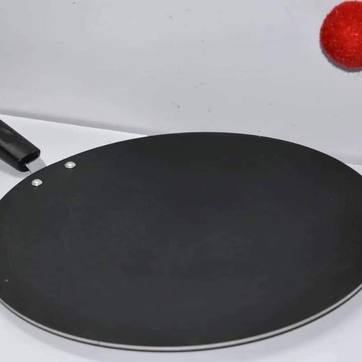 Flat non-stick chapati pan