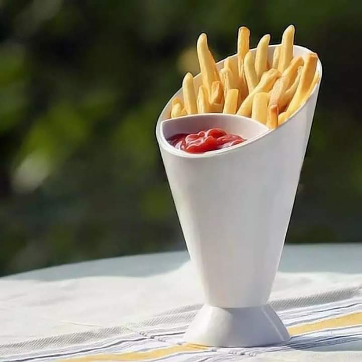 Dig and dip 2 in 1 fries sauce container