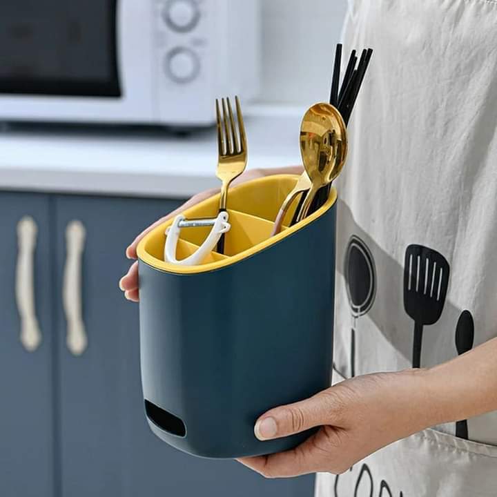 Cutlery organizers