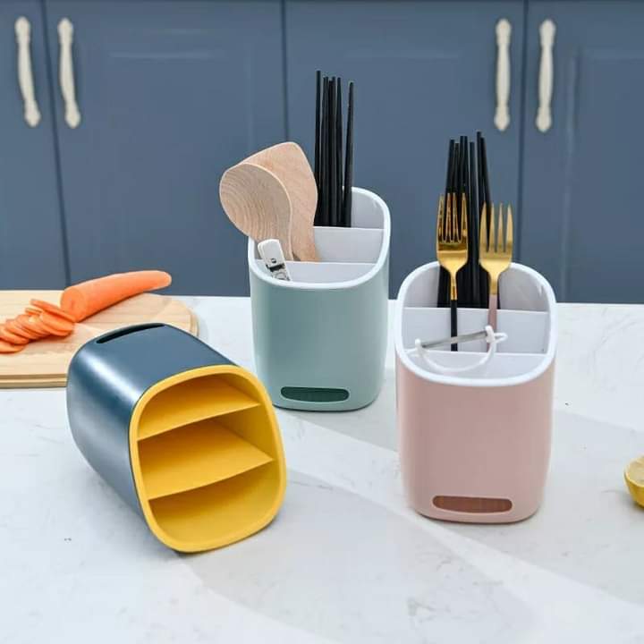 Cutlery organizers