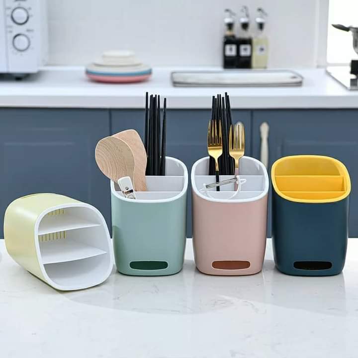 Cutlery organizers