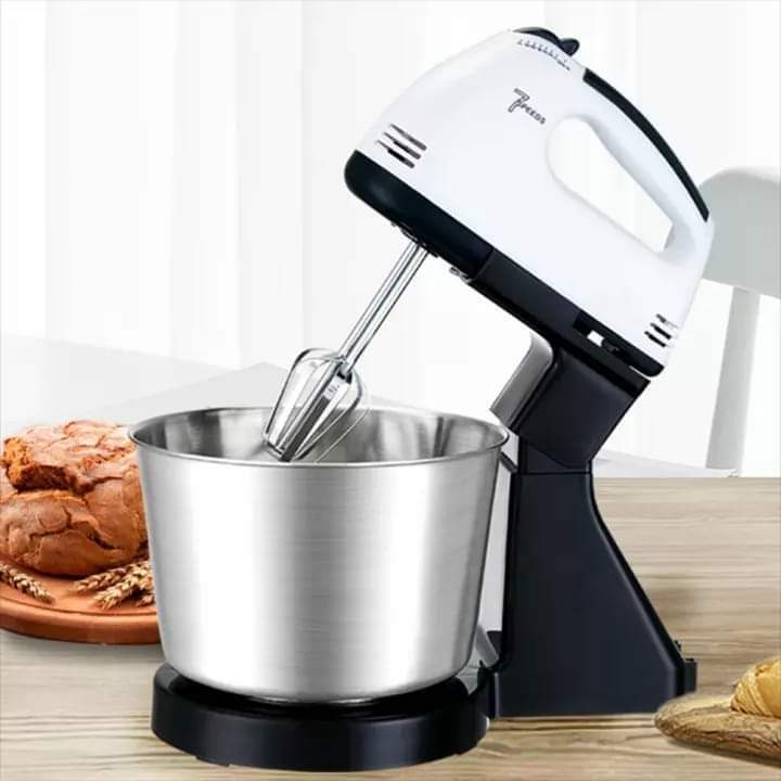 Electric dough mixer