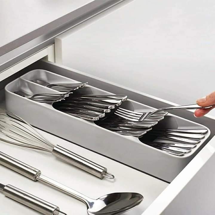 Cutlery organizer