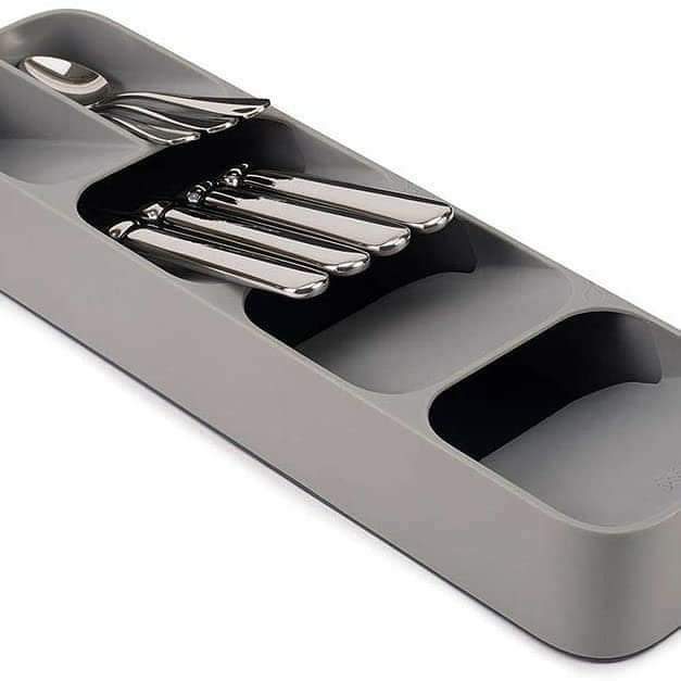 Cutlery organizer