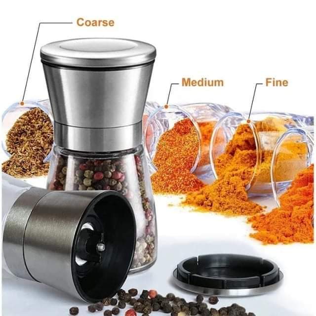 Salt and pepper grinder set