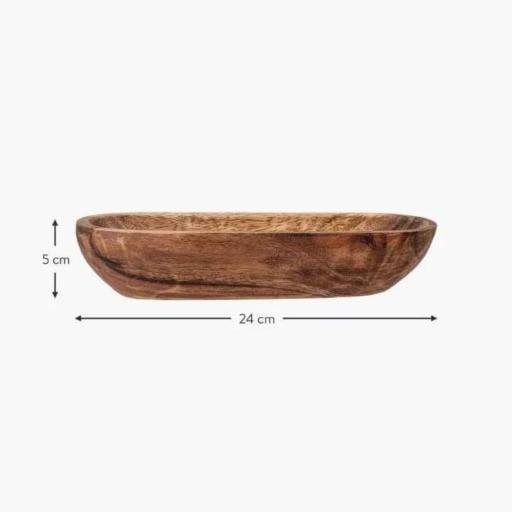 Oval wooden plate