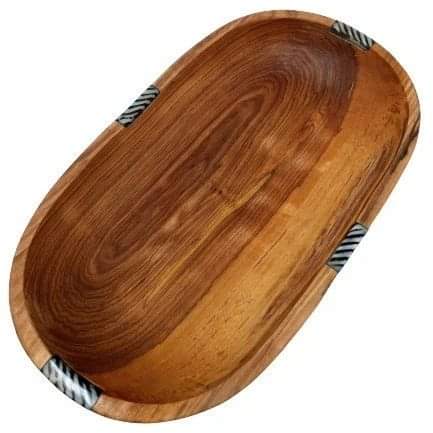 Oval wooden plate