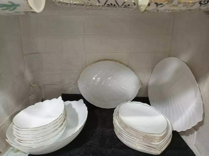 Shell dinner set