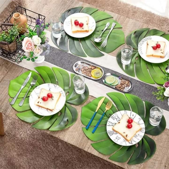 Green leaf placemats