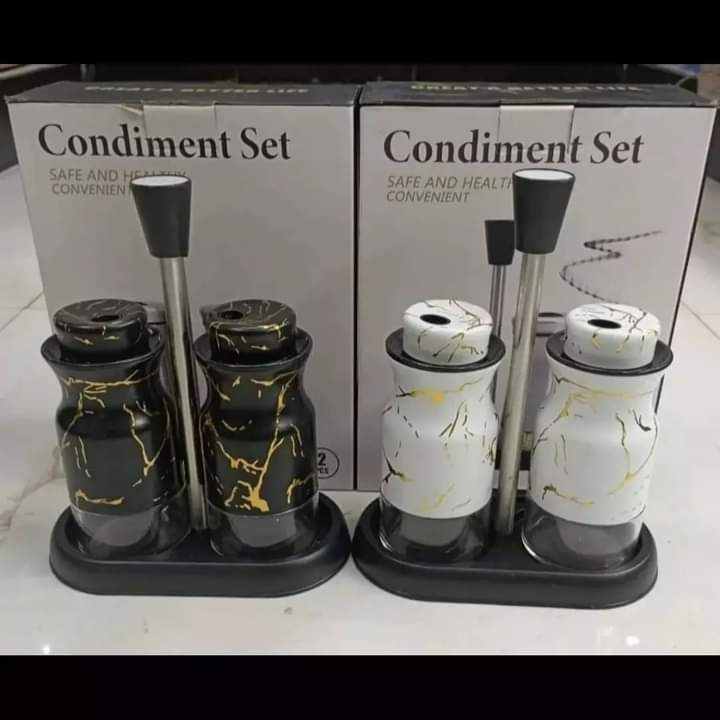 Spice condiment set