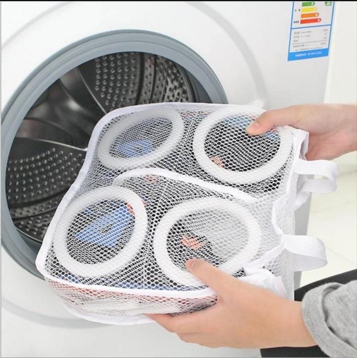 Shoe washing machine bags