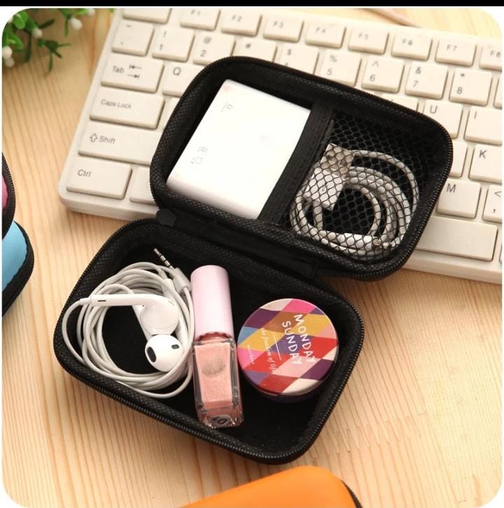 Phone accessories organizer pouch