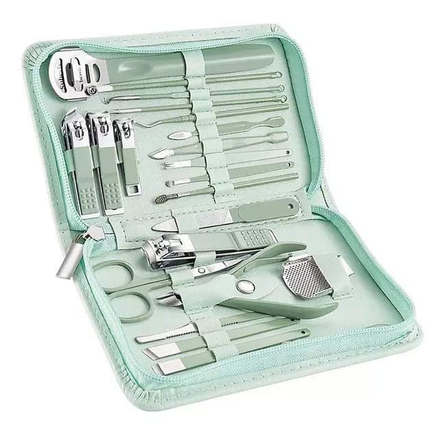 22Pc Manicure and Pedicure Nail Grooming Kit Set