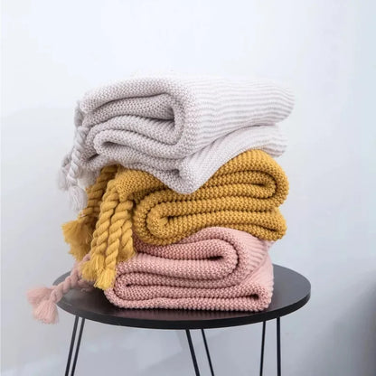 Super Soft/Warm Knitted Throw Blankets