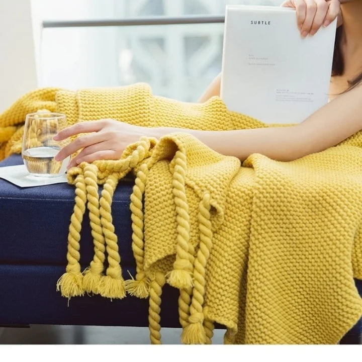Super Soft/Warm Knitted Throw Blankets
