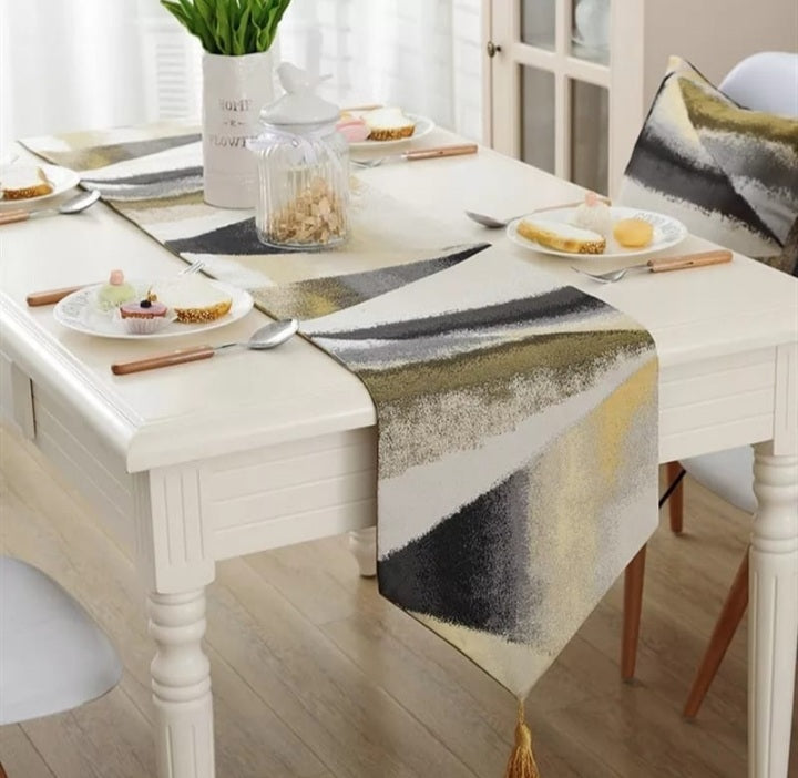 Luxurious Table Runner