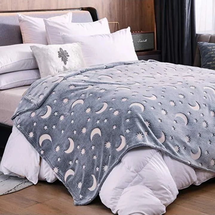 Classy Smooth Shawl/Fleece Blanket