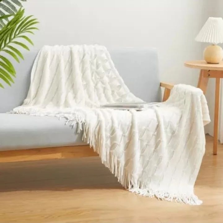 Note-Nordic Knitted Blanket