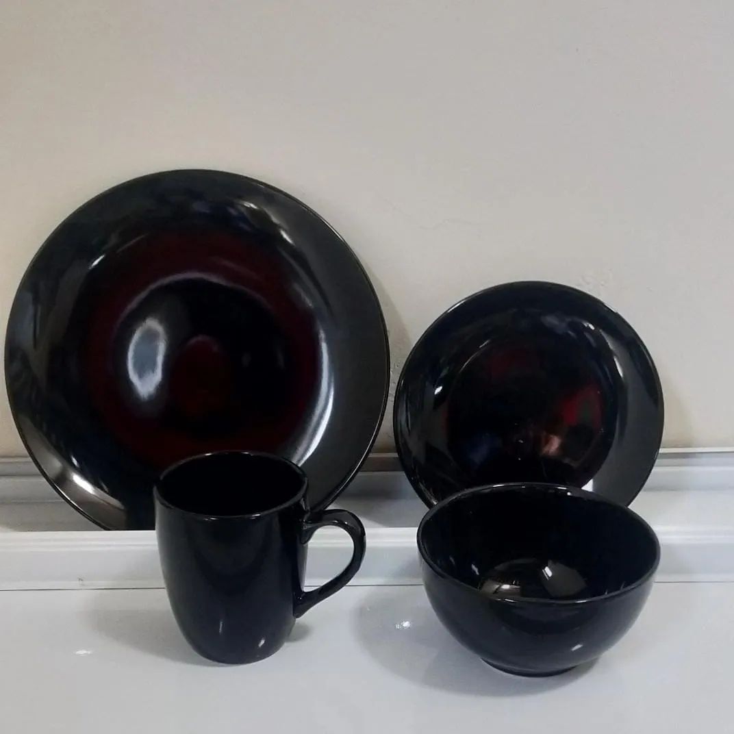 24Pc Dinner Set