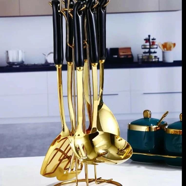 Serving spoon set