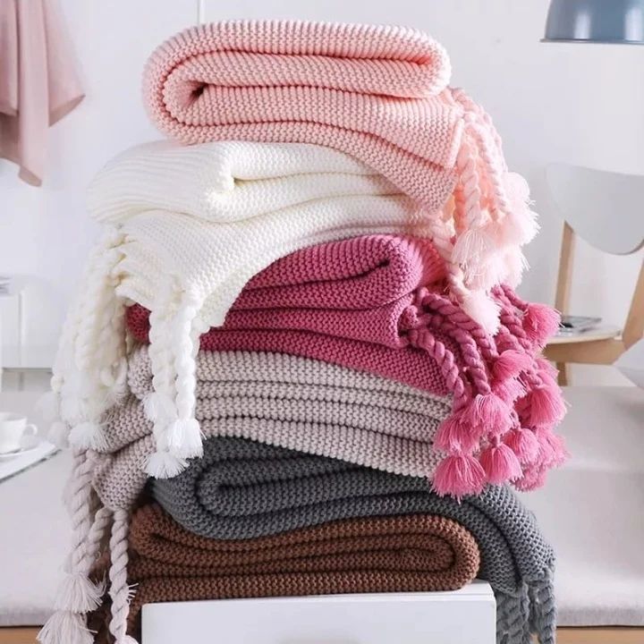 Super Soft/Warm Knitted Throw Blankets