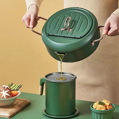 Nordic Oil Filtering and Storage Pot