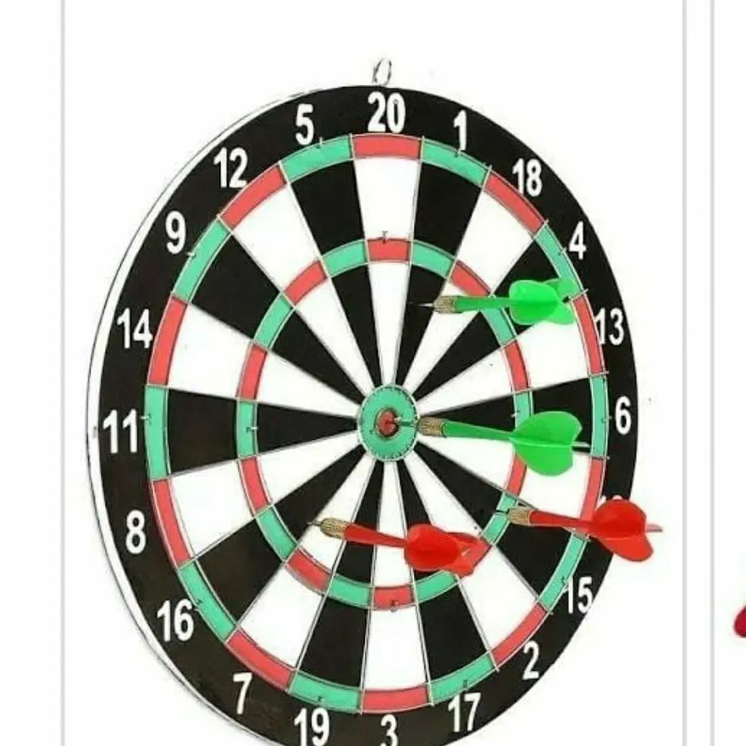 45Cm Dart Board with 6 Darts